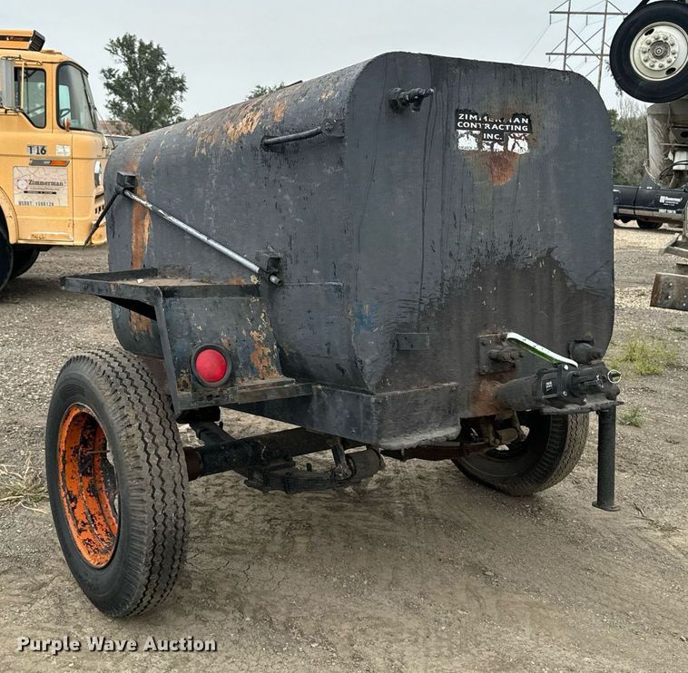 image for item DP8472 Asphalt trailer