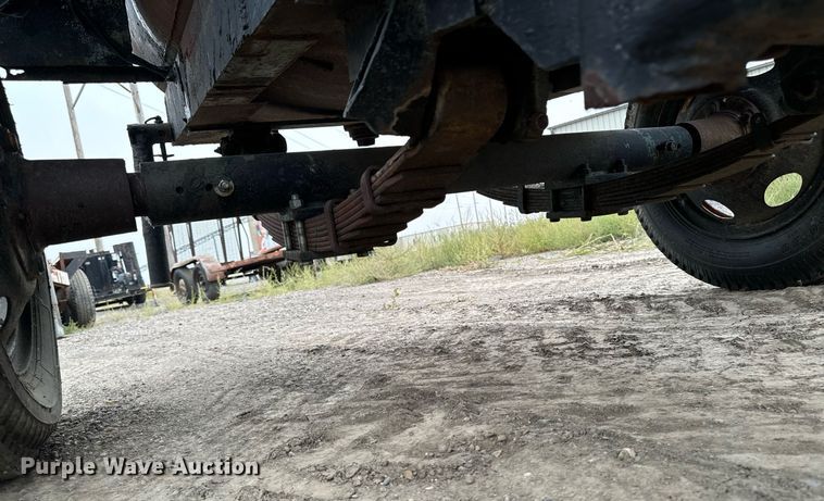 image for item DP8472 Asphalt trailer