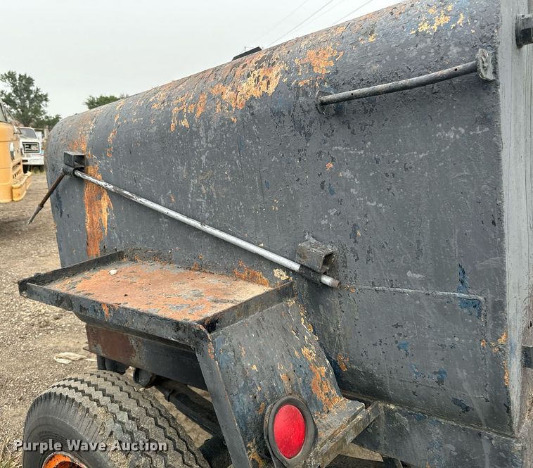 image for item DP8472 Asphalt trailer