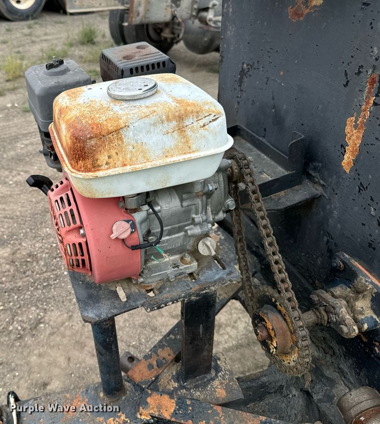 image for item DP8472 Asphalt trailer