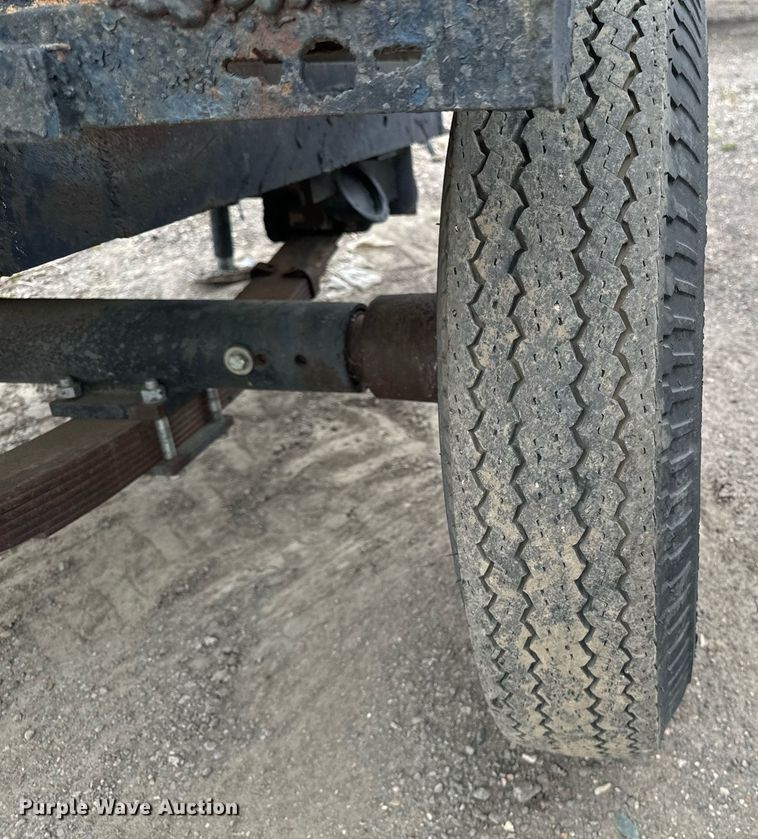 image for item DP8472 Asphalt trailer