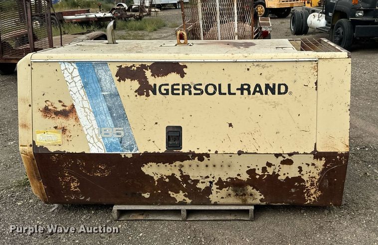 image for item DP8475 1993 Ingersoll Rand 185 air compressor