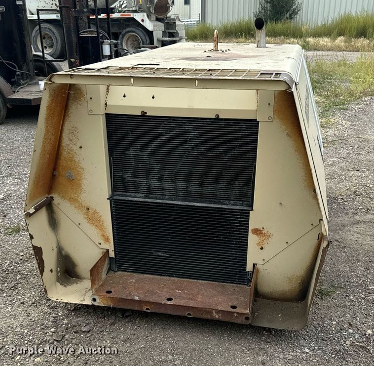 image for item DP8475 1993 Ingersoll Rand 185 air compressor