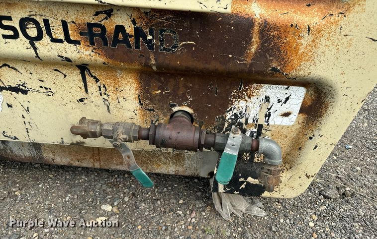 image for item DP8475 1993 Ingersoll Rand 185 air compressor