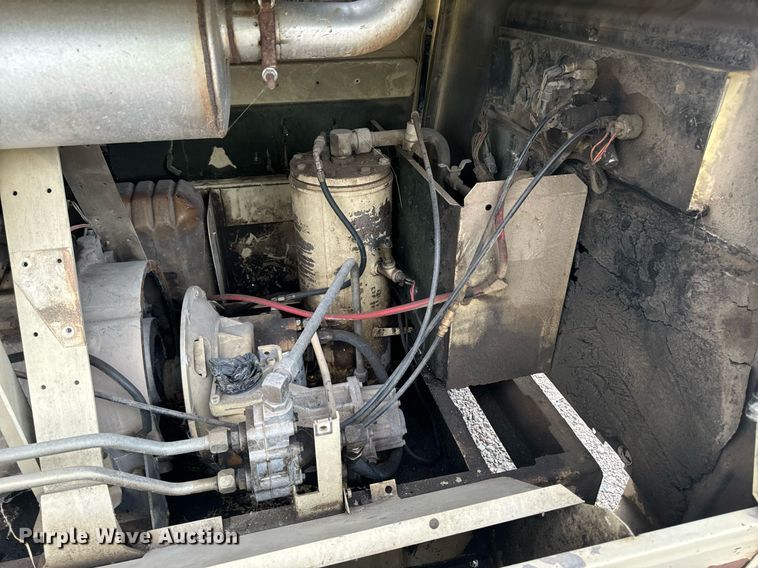 image for item DP8475 1993 Ingersoll Rand 185 air compressor