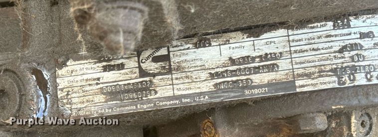 image for item DP8476 1981 Ford LT9000 truck cab and chassis