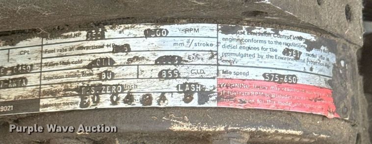 image for item DP8476 1981 Ford LT9000 truck cab and chassis