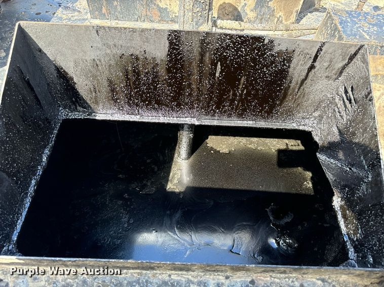 image for item DP8492 2005 Cimline 230D M/A melter applicator