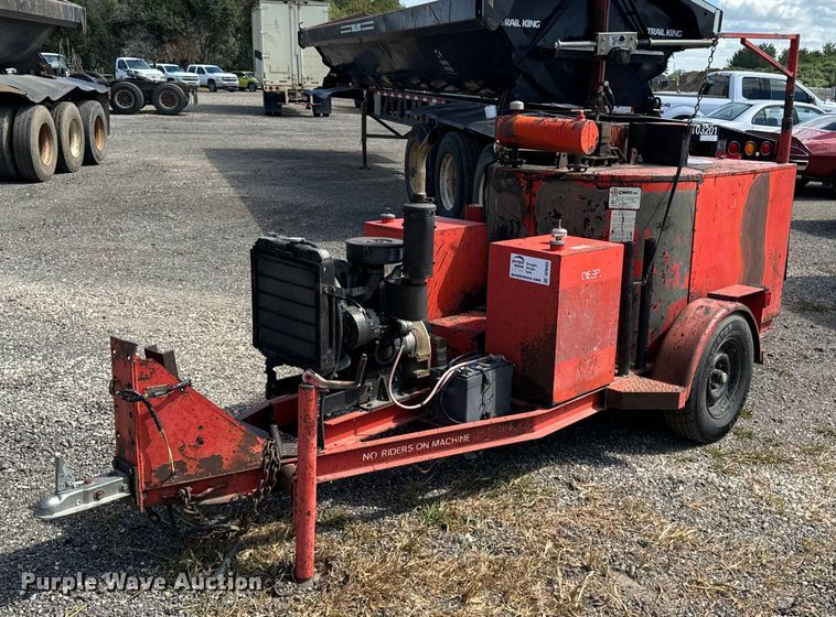 image for item DP8493 Crafco Inc. EZ Pour melter applicator