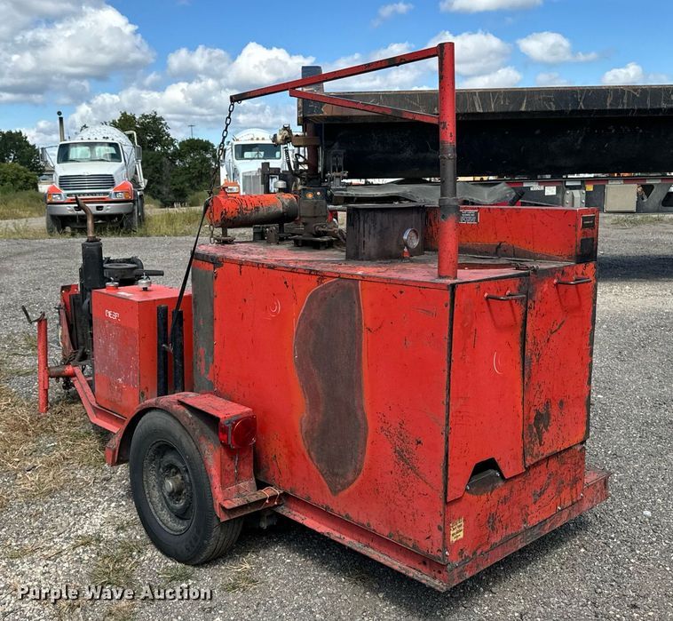 image for item DP8493 Crafco Inc. EZ Pour melter applicator