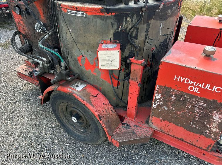 image for item DP8493 Crafco Inc. EZ Pour melter applicator