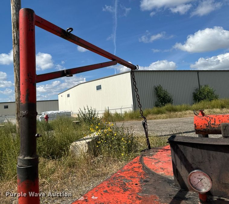 image for item DP8493 Crafco Inc. EZ Pour melter applicator