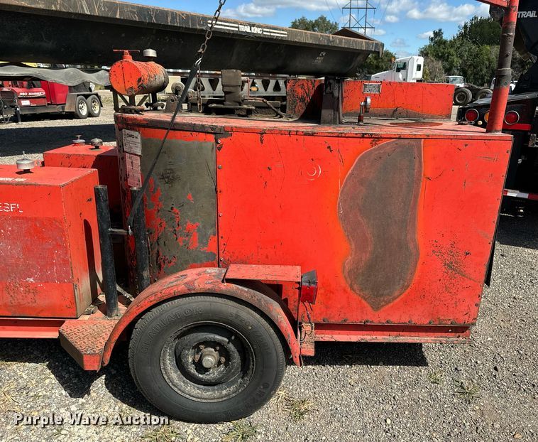 image for item DP8493 Crafco Inc. EZ Pour melter applicator