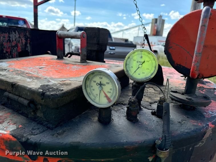 image for item DP8493 Crafco Inc. EZ Pour melter applicator