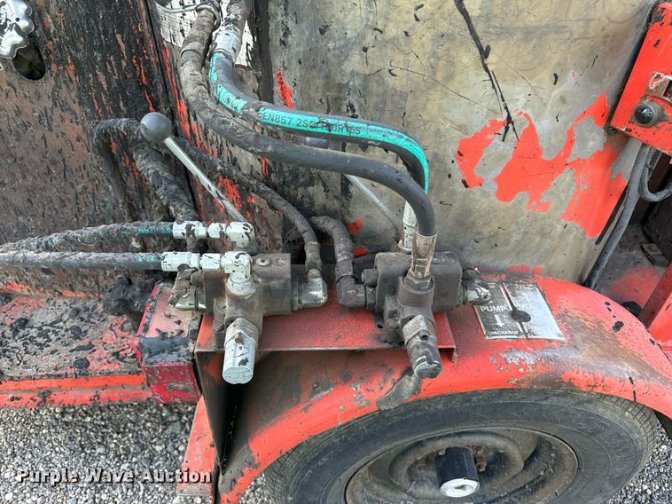 image for item DP8493 Crafco Inc. EZ Pour melter applicator