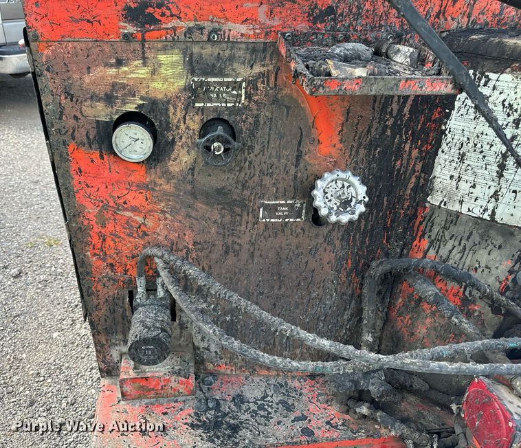 image for item DP8493 Crafco Inc. EZ Pour melter applicator