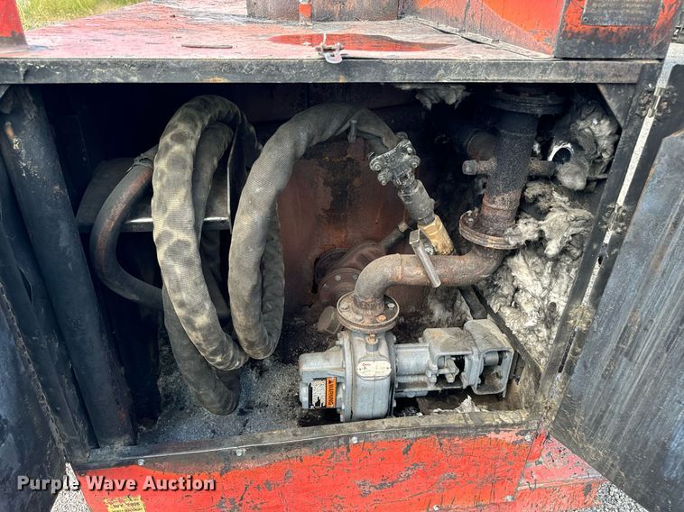 image for item DP8493 Crafco Inc. EZ Pour melter applicator