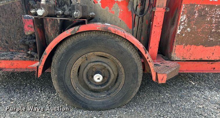 image for item DP8493 Crafco Inc. EZ Pour melter applicator