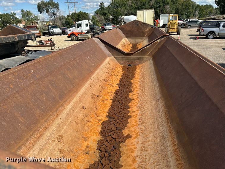 image for item DP8494 2012 Trail King TK60SSD 403 side dump trailer