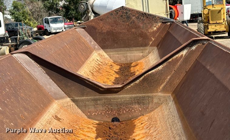 image for item DP8494 2012 Trail King TK60SSD 403 side dump trailer