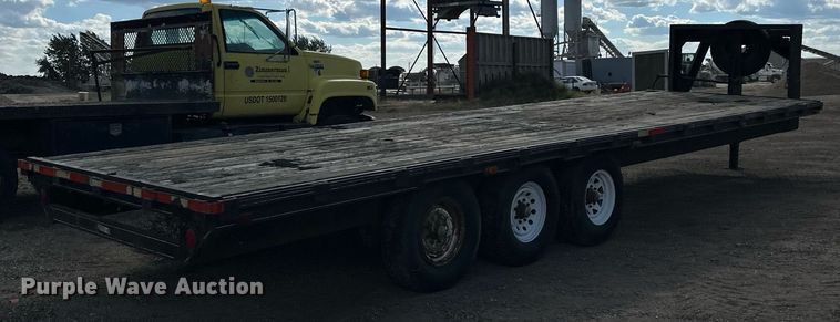 image for item DP8499 1989 Boss Trailer 828FGN flatbed trailer