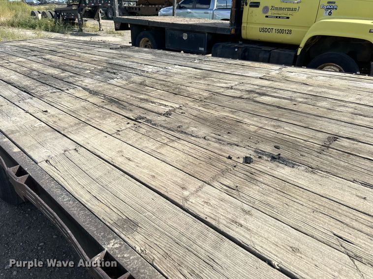 image for item DP8499 1989 Boss Trailer 828FGN flatbed trailer