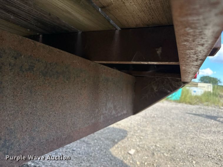 image for item DP8499 1989 Boss Trailer 828FGN flatbed trailer