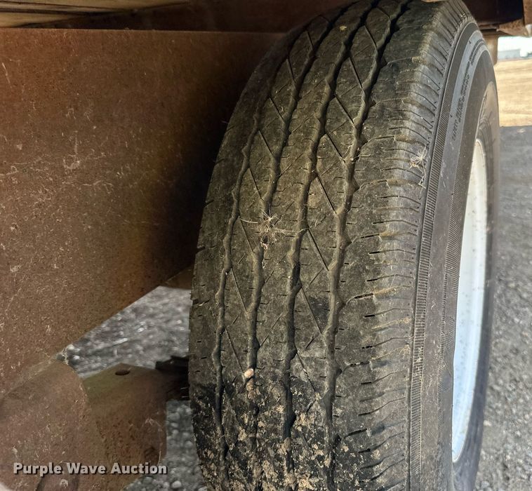 image for item DP8499 1989 Boss Trailer 828FGN flatbed trailer