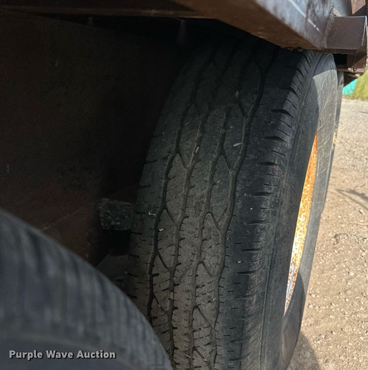 image for item DP8499 1989 Boss Trailer 828FGN flatbed trailer