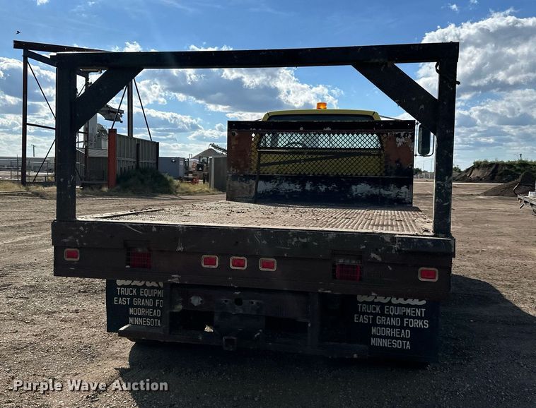 image for item DP8500 1992 GMC  Topkick flatbed truck