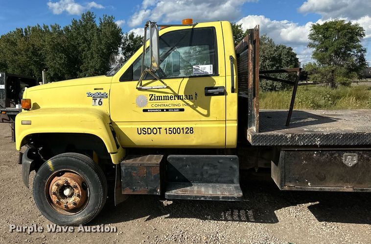 image for item DP8500 1992 GMC  Topkick flatbed truck