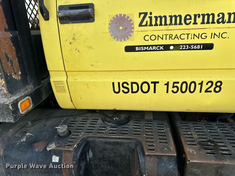 image for item DP8500 1992 GMC  Topkick flatbed truck