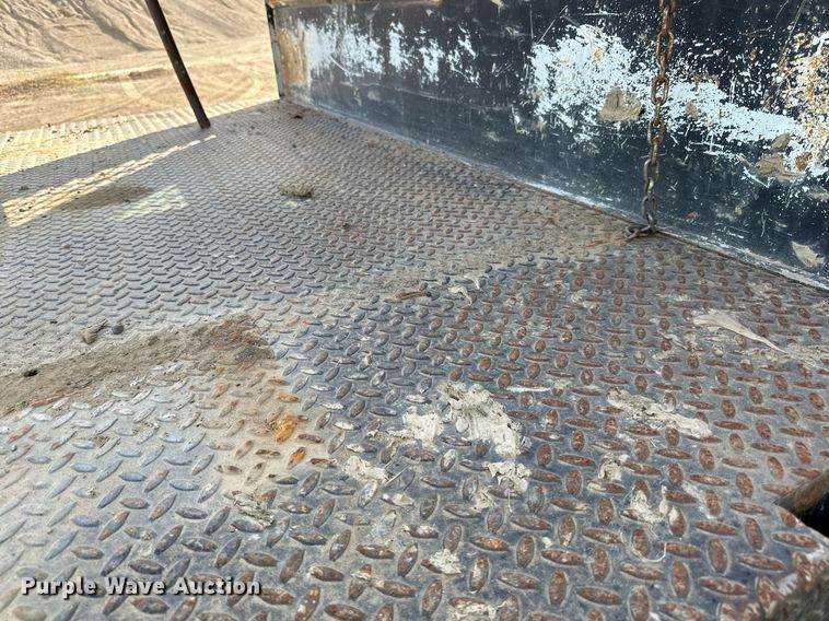 image for item DP8500 1992 GMC  Topkick flatbed truck