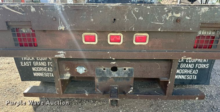 image for item DP8500 1992 GMC  Topkick flatbed truck