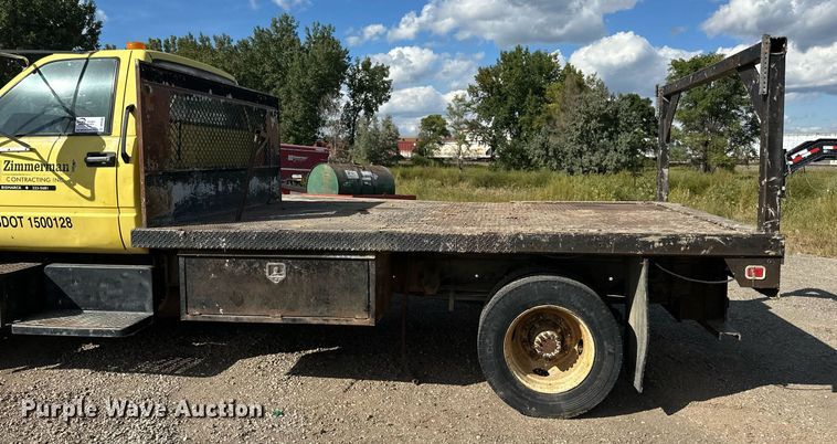 image for item DP8500 1992 GMC  Topkick flatbed truck