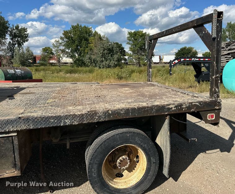 image for item DP8500 1992 GMC  Topkick flatbed truck