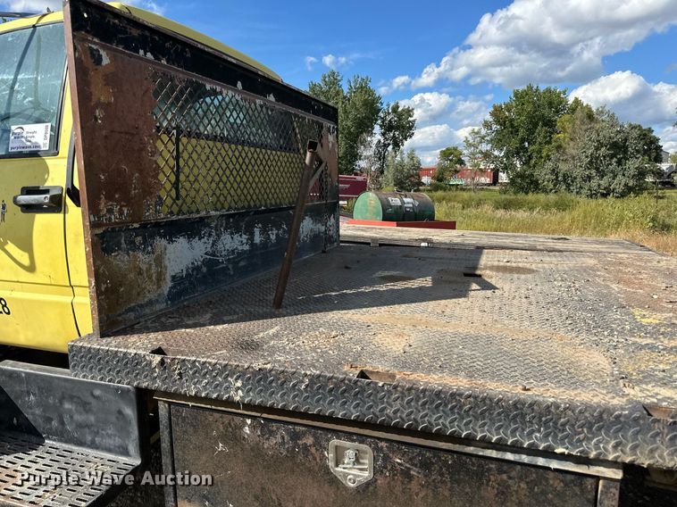 image for item DP8500 1992 GMC  Topkick flatbed truck