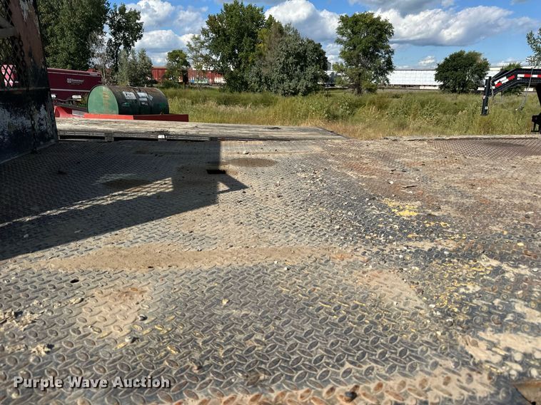 image for item DP8500 1992 GMC  Topkick flatbed truck