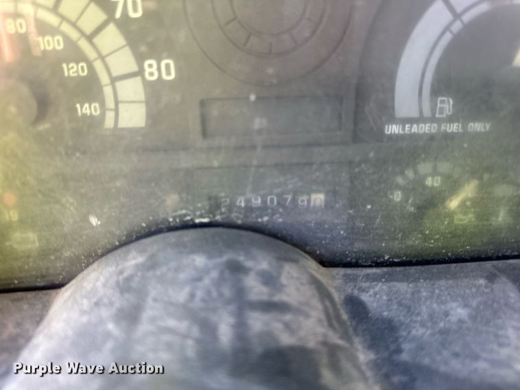 image for item DP8500 1992 GMC  Topkick flatbed truck