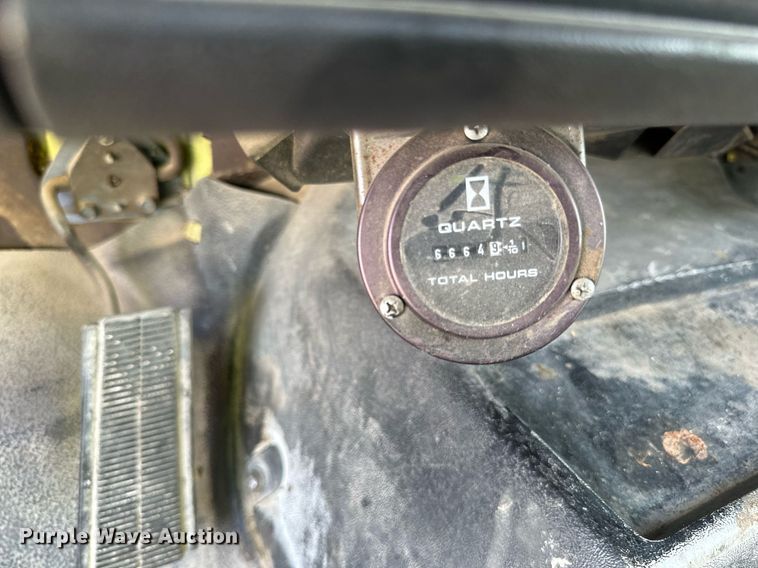 image for item DP8500 1992 GMC  Topkick flatbed truck