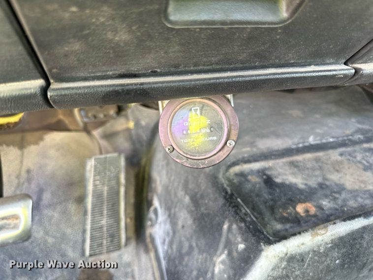 image for item DP8500 1992 GMC  Topkick flatbed truck