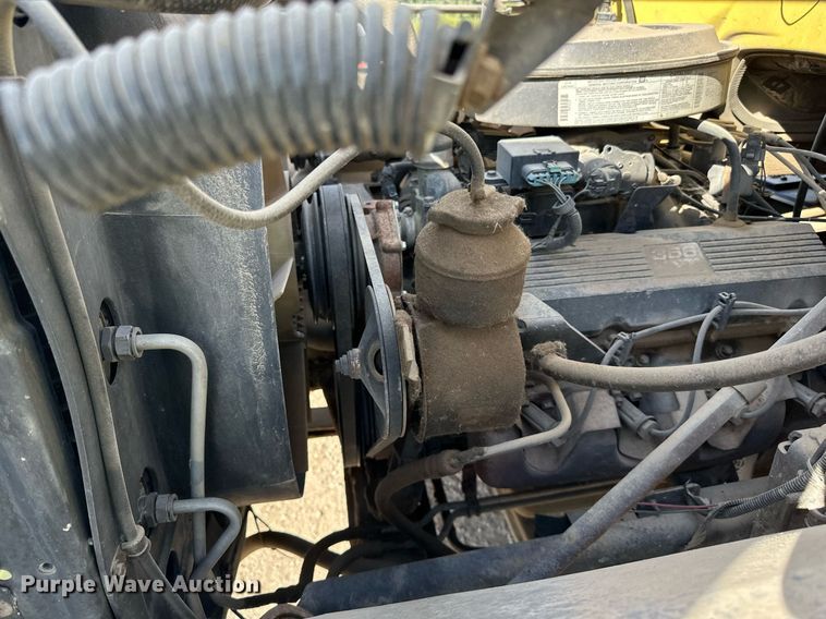 image for item DP8500 1992 GMC  Topkick flatbed truck