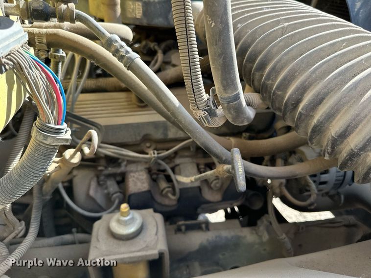 image for item DP8500 1992 GMC  Topkick flatbed truck