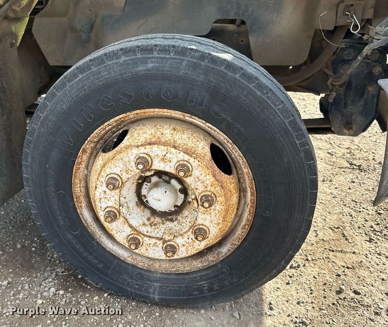 image for item DP8500 1992 GMC  Topkick flatbed truck