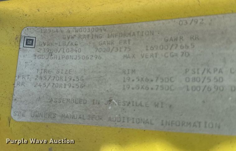 image for item DP8500 1992 GMC  Topkick flatbed truck