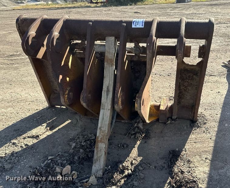 image for item DP8504 Caterpillar  wheel loader quick connect