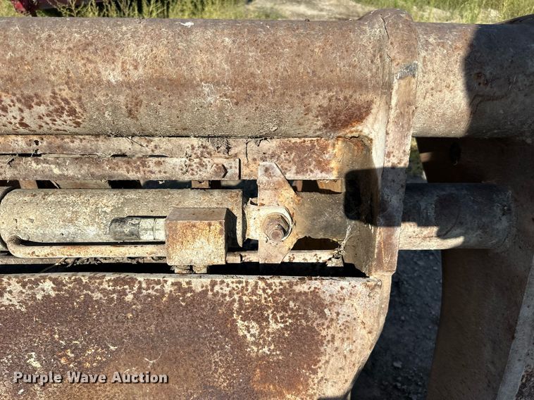 image for item DP8504 Caterpillar  wheel loader quick connect