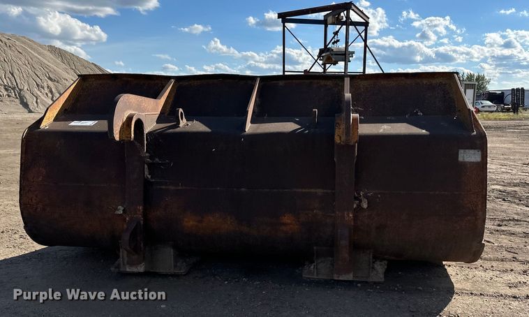 image for item DP8505 Caterpillar  wheel loader bucket