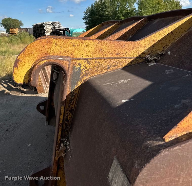 image for item DP8505 Caterpillar  wheel loader bucket
