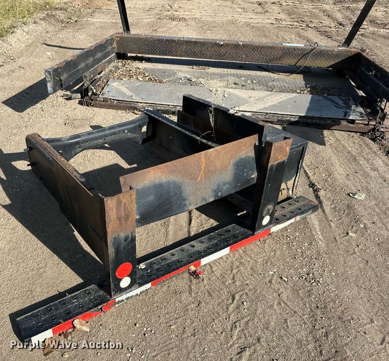 image for item DP8506 Maxon ROW-3B end lift gate